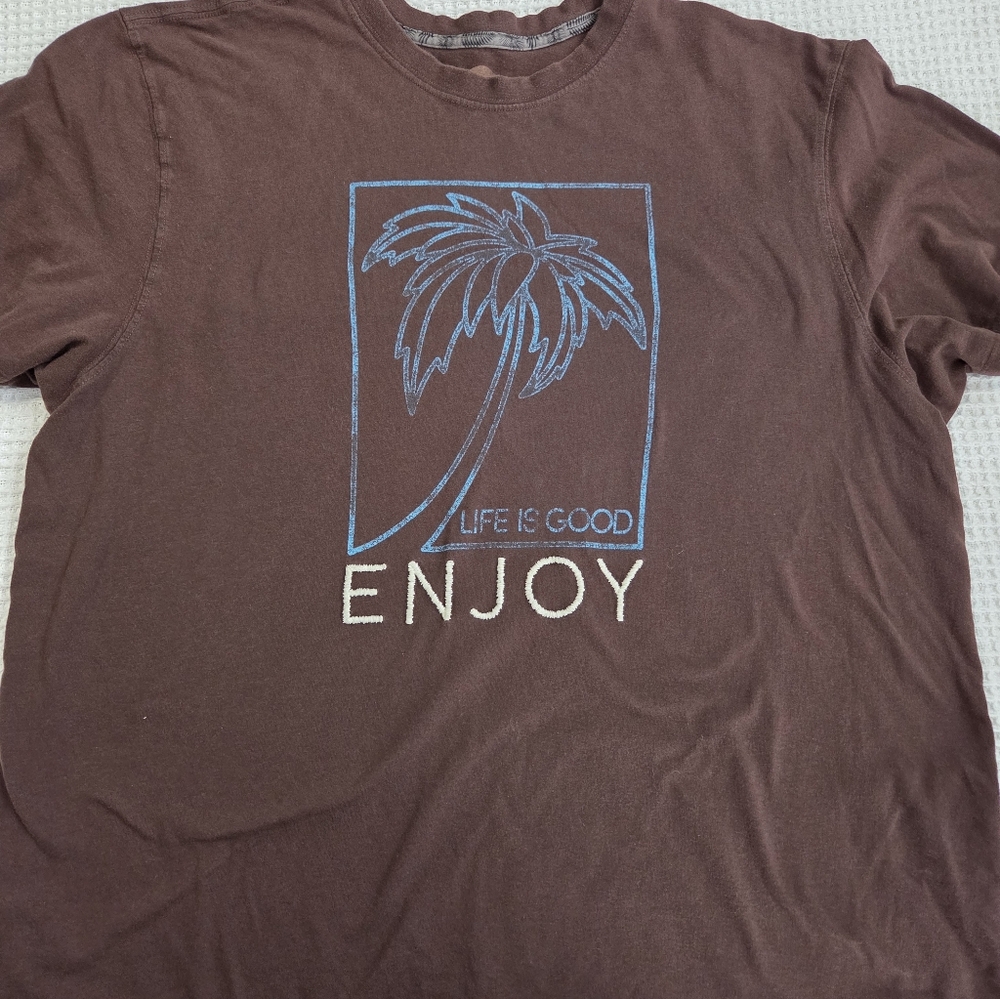 Life Is Good T- Shirt, Men's XL